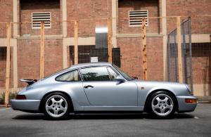 Porsche 911 Carrera RS 3.6 Touring 1992 года  (WW)